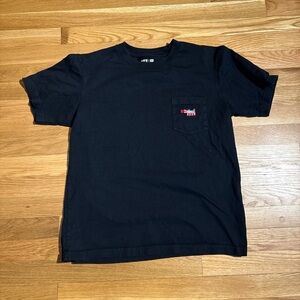 Uniqlo Men's Black Tee with Red Accent